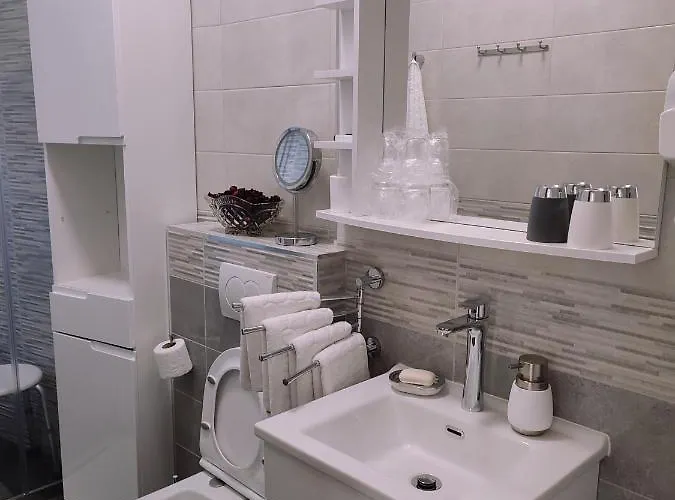 Iskra 2 Apartamento