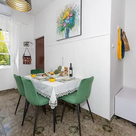 Iskra 2 Apartman