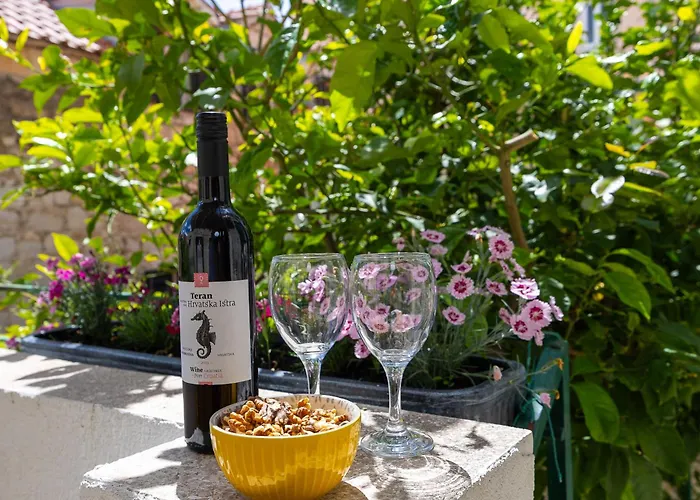 アパート Iskra 2 スプリト